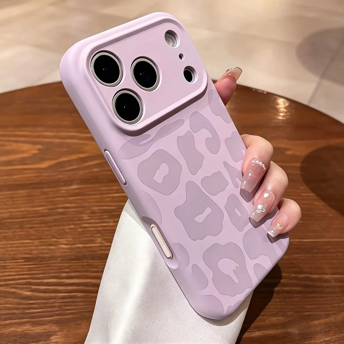 Leopard Pattern Liquid Silicone Case for iPhone 18 17 16 Pro Max Air 14 15 Plus 13